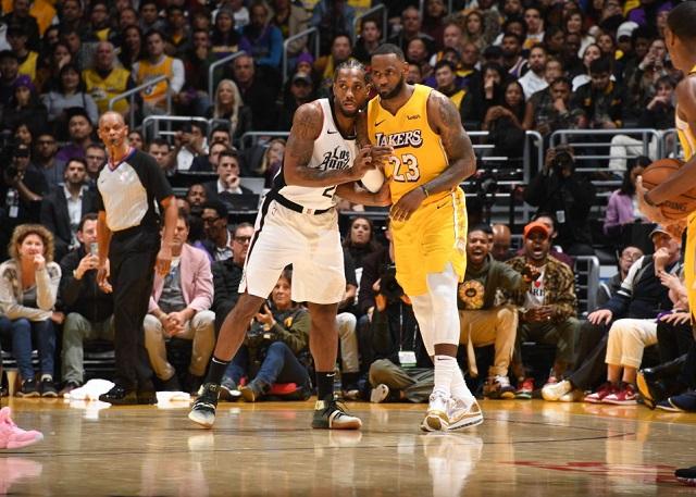 骑士vs勇士前瞻：两队伤兵满营，阵容齐整度决定走向（骑士对勇士前瞻：伤病困扰难消，阵容完整度或成胜负关键）