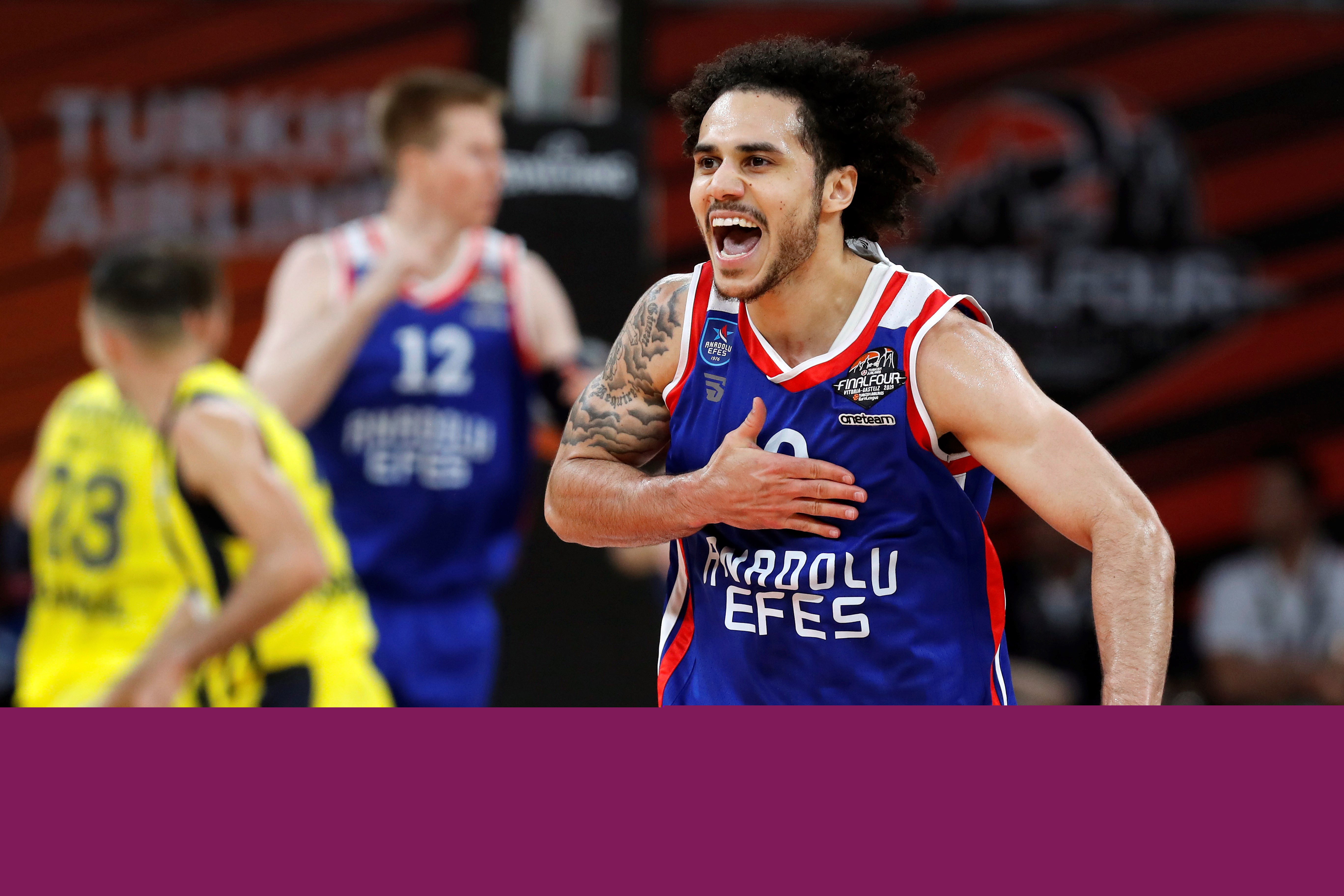 米亚托维奇：皇马应如待C罗般给姆巴佩喂球；我们当年不谈裁判（米亚托维奇：皇马应像当年对C罗那样为姆巴佩供球；我们那时不谈裁判）