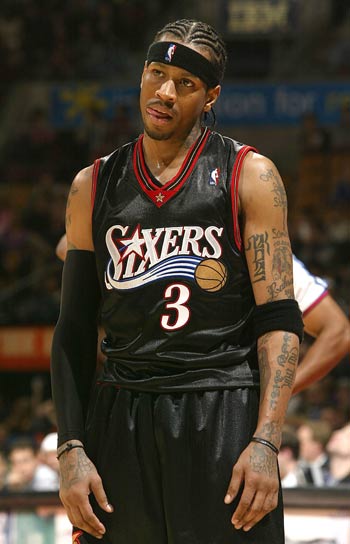 老鹰：特雷杨右膝伤势恢复顺利，约两周后复查（老鹰队：特雷杨右膝恢复良好，预计两周后复查）