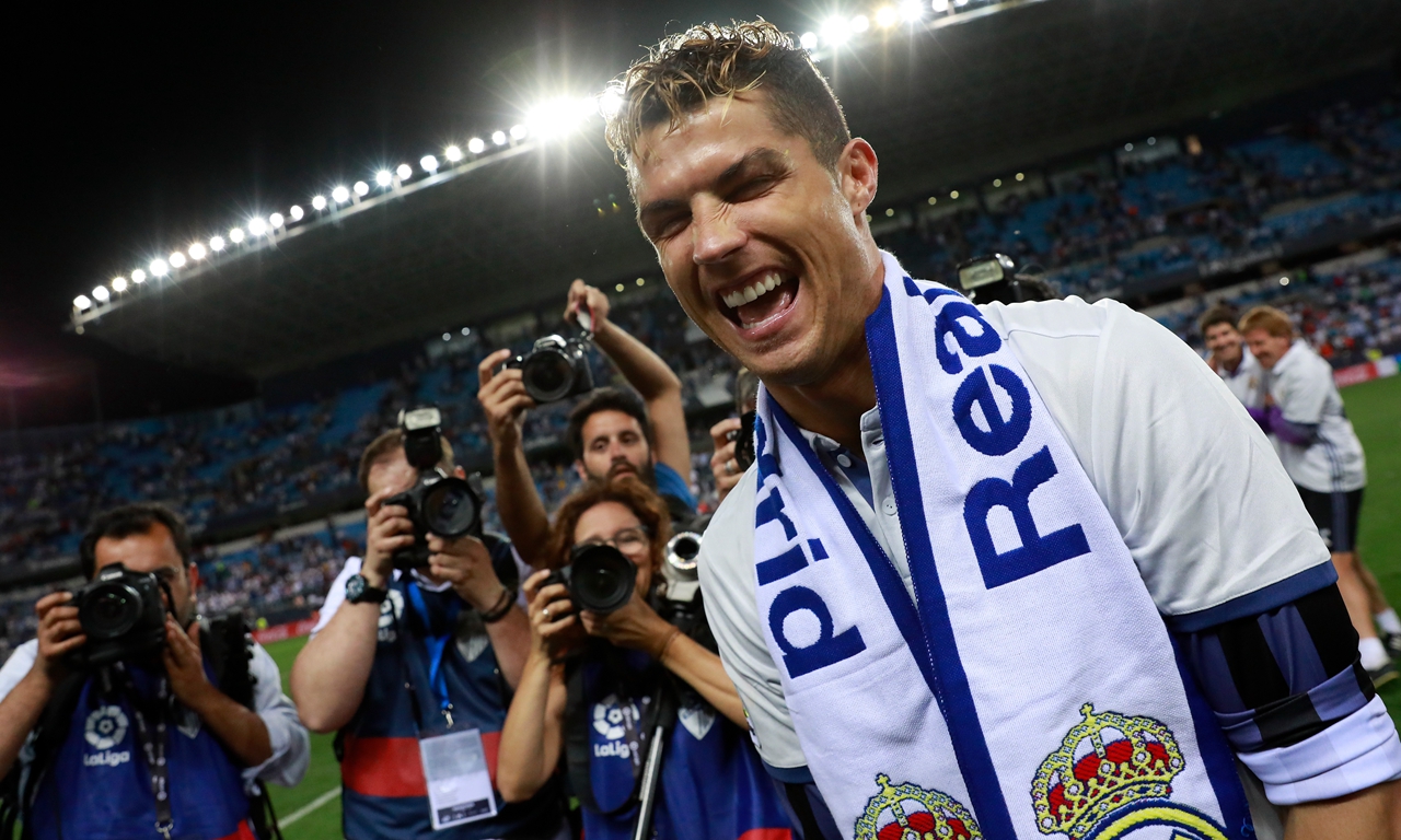 法尔克：拜仁最高可能向于帕开出税前2000万欧的年薪加奖金（法尔克：拜仁最高或向于帕提供税前2000万欧年薪加奖金）