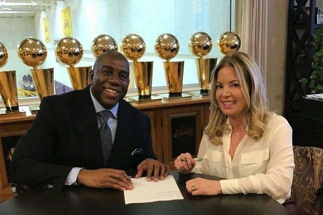 佩雷茨：诺伊尔是有史以来最优秀的门将；我本想成为汉堡首发（佩雷茨盛赞诺伊尔为史上最佳门将：曾希望在汉堡锁定主力位置）