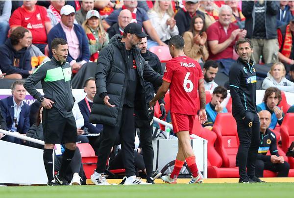 足球报：铁人引进邦本宜裕是庄毅慧眼识珠，明年续约问题不大（足球报：庄毅慧眼促成铁人签下邦本宜裕，明年续约基本无忧）