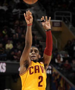 大连英博祝贺重庆铜梁龙冲超：祝愿贵俱乐部在中超再创佳绩（大连英博恭贺重庆铜梁龙晋级中超，预祝贵俱乐部在顶级联赛再创辉煌）