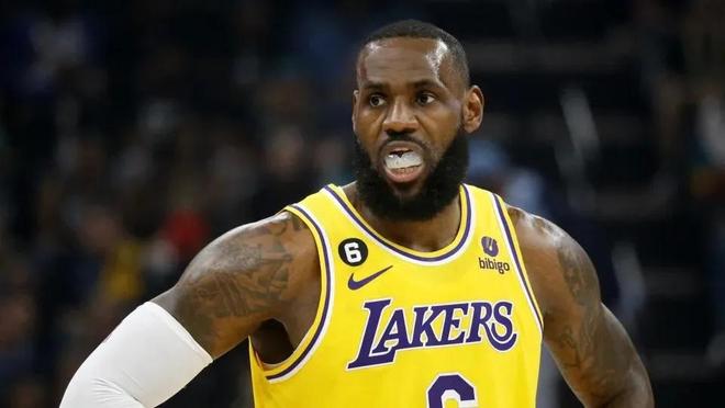 官方：青岛海牛外援拉德曼诺瓦茨加盟匈牙利球队瓦尔达（官宣：青岛海牛外援拉德曼诺瓦茨加盟匈牙利瓦尔达队）