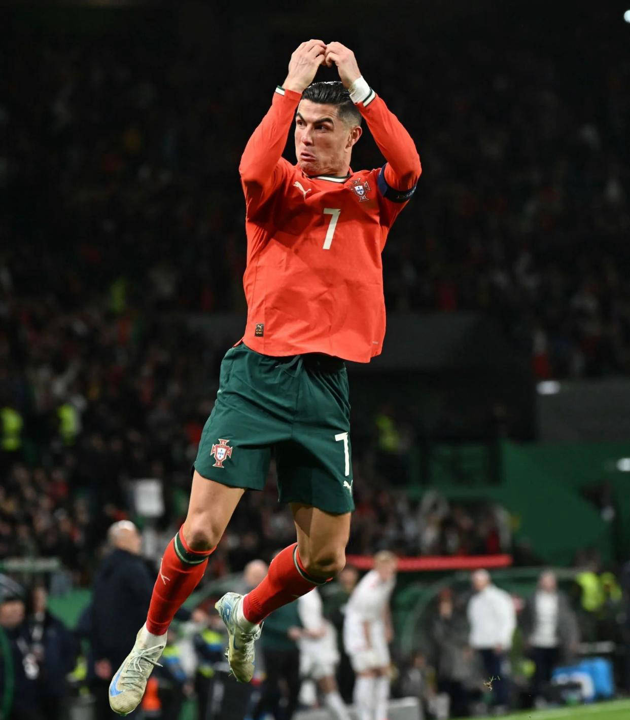 队记：球队希望杨瀚森去发展联赛多打比赛，但球队伤病成变数（队记：球队倾向让杨瀚森赴发展联赛增加出场时间，伤病或成不确定因素）