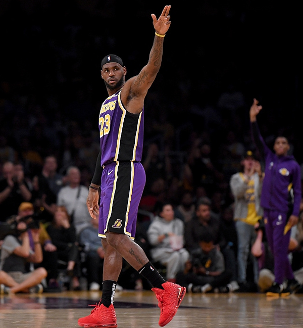 是否研究过迪巴拉的点球？阿莱格里：门将团队做了大量的工作（阿莱格里谈迪巴拉点球：门将团队做足功课）