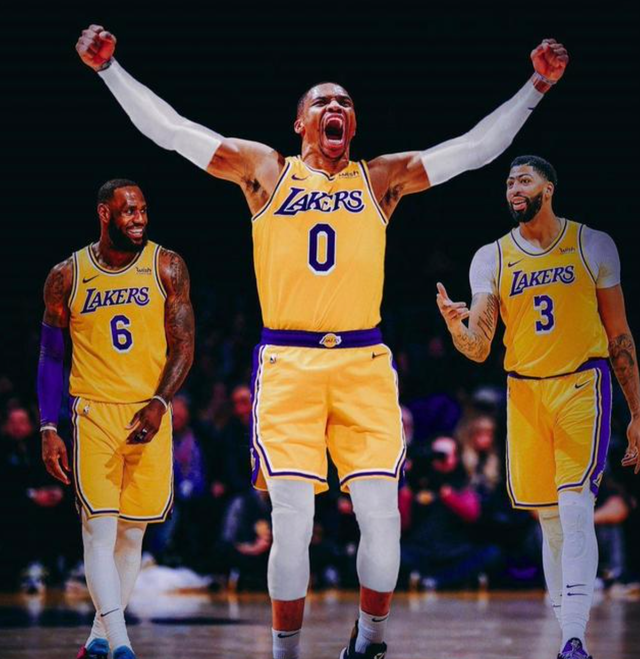 球队攻防数据创新高，赛季最佳表现（球队攻防双线飙升，赛季最佳状态）