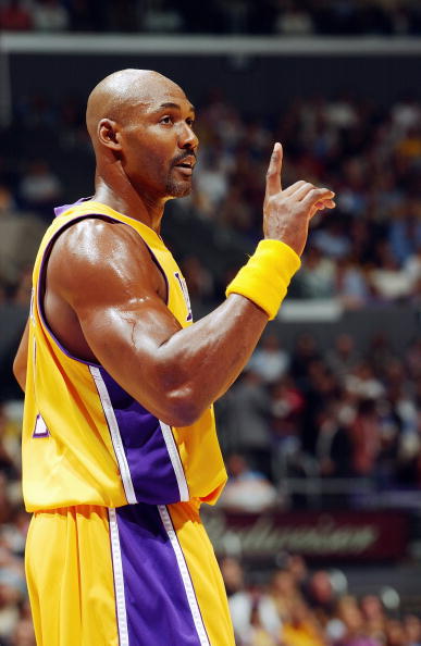 多特边锋个人秀燃炸全场（多特边锋神勇表演点燃全场）